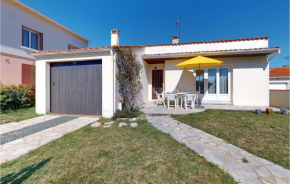 2 Bedroom Cozy Home In Royan